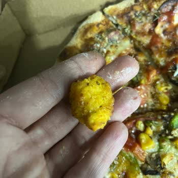 Domino's Pizza'da Çiğ Hamur Ve Soğuk Teslimat Şikayetim