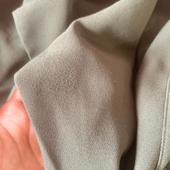 Az Giyilmiş Olarak Sunulan Kirli Trençkot, İade Talebim Reddedildi