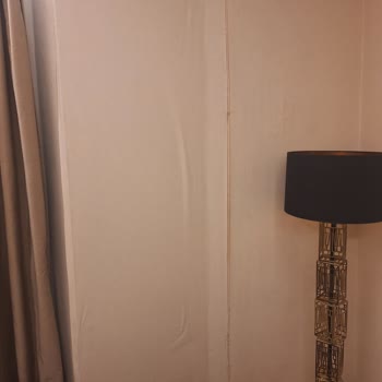 Ramada Golden Horn Odada Yoğun Rutubet Kokusu