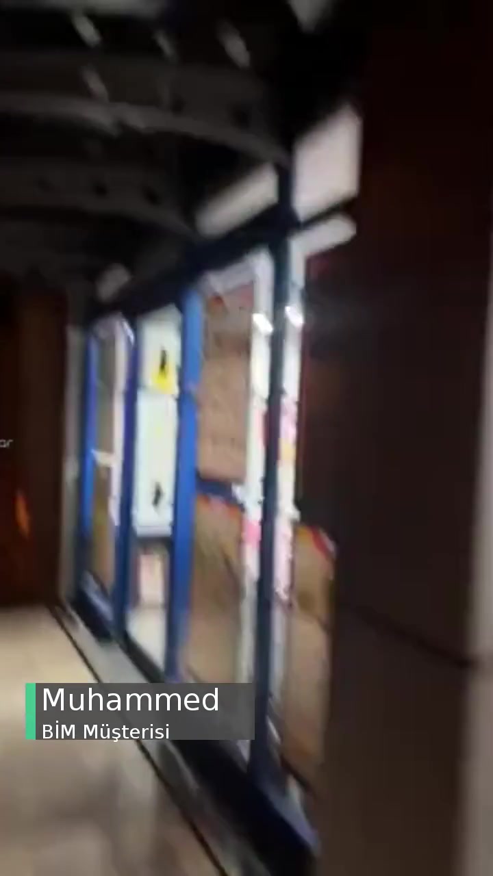 BİM Selçuklu Konya Nişantaşı Mağazası Kapanma Saatinden Önce İçeri Müşteri Almıyor! videonun kapak resmi