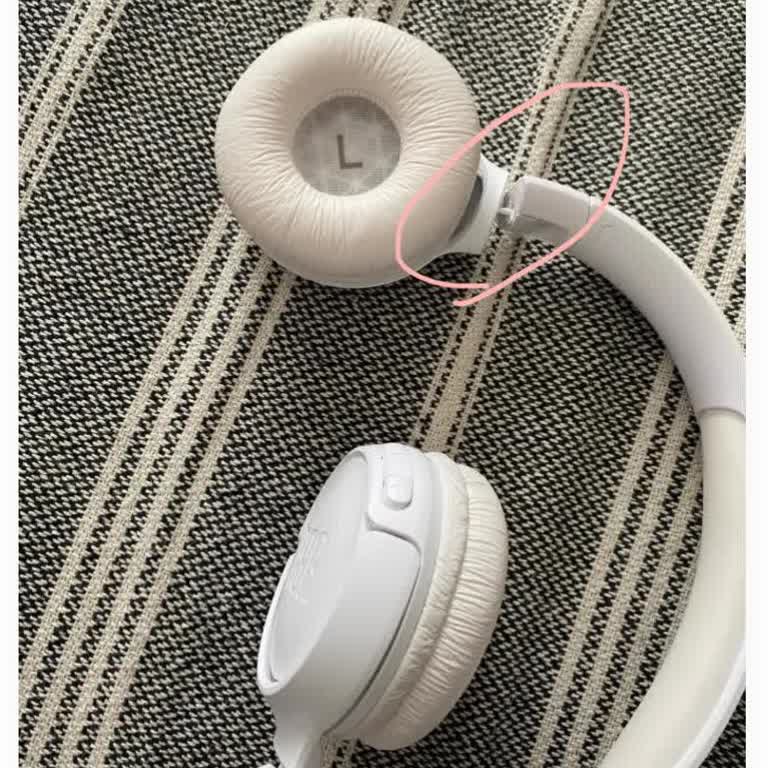 Aynı Model Kulaklıkta Tekrarlayan Kırılma Ve Bağlantı Sorunu Garanti Reddiyle Karşılaşıldı