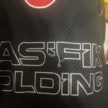 İlk Yıkamada Formadaki Logo Çözülmeye Başladı