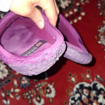 Gezer Kadın Ev Terliği Kalite Sorunu: Arka Kısım 10 Gün İçinde Parçalandı