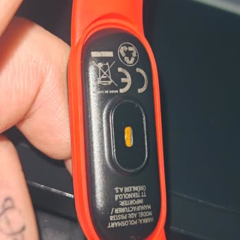 Polosmart Akıllı Saat QR Kodu Hisse Robotu Uygulamasına Yönlendiriyor Ve Kişisel Verilerim Kullanılıyor