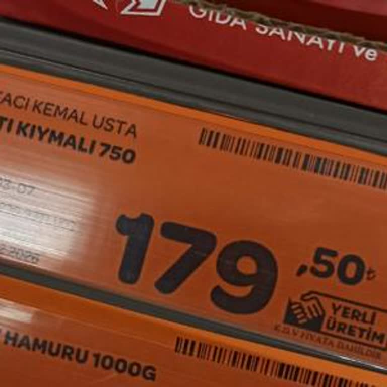 Kasiyerin Kaba Davranışı Ve Çift Etiket Sorunu Müşteriyi Üzdü