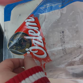 Açılmış Özlem Dana Sucukta Tavuk Tadına Benzer Koku, İade Reddi Ve Telafi Talebi