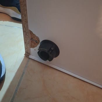 Koçtaş'tan Mutfak Dolabı Ve Ayakkabılıkta Yanıltıcı Malzeme Bilgisi Ve Dayanıksız Montaj