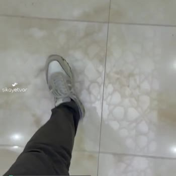 Beymen'den Alınan Ayakkabının Gıcırtı Yapması