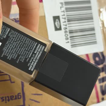 Açık Gelen Fondöten Ve Eksik Hediye İçin Değişim Talebi