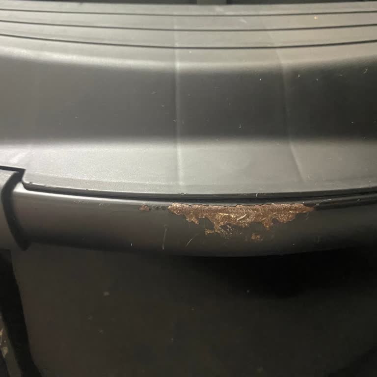 Hepsiburada’da Prego Lotus Bebek Arabası Paslanıyor, Güvenlik Endişesi Ve İade Talebi