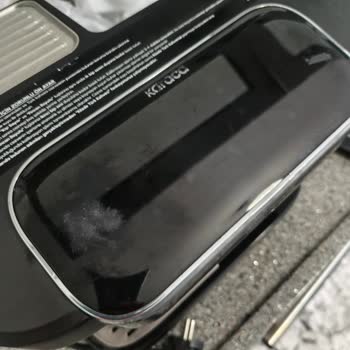 Servis Sonrası Yeni Kahve Makinesinde Çizik Ve Ezilme Görüldü