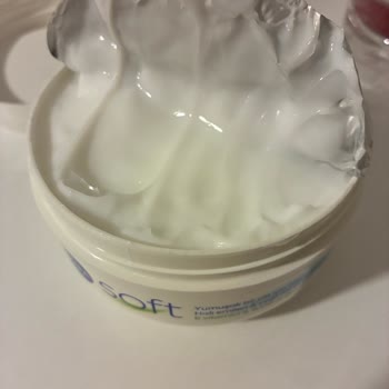 Nivea Soft Kremin Yarı Açık Koruma Jelatini Hijyen Şikayeti