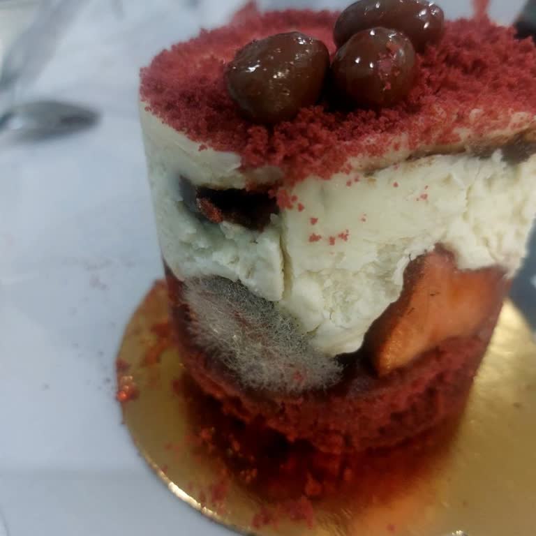 Migros Yemek'ten Bozulmuş Gıda Ve Yetersiz İade Şikayeti