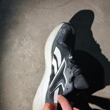 Kısa Sürede Çürüyen Ayakkabıda Garanti Reddi Ve Değişim Talebi