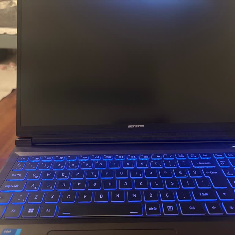 Monster Tulpar T6 Modeli Açılmıyor Ve Statik Elektrik Sorunu, Kalıcı Çözüm Ve İade Talebi