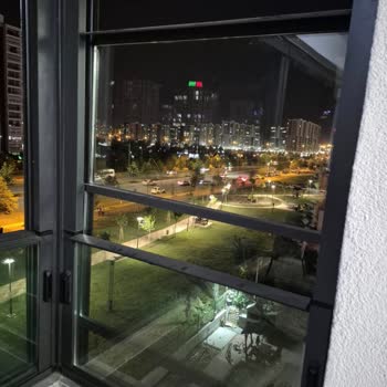 Albert Genau Diyarbakır Şubesinin Arızalı Cam Balkon Sisteminde Verilen Sözlerin Tutulmaması