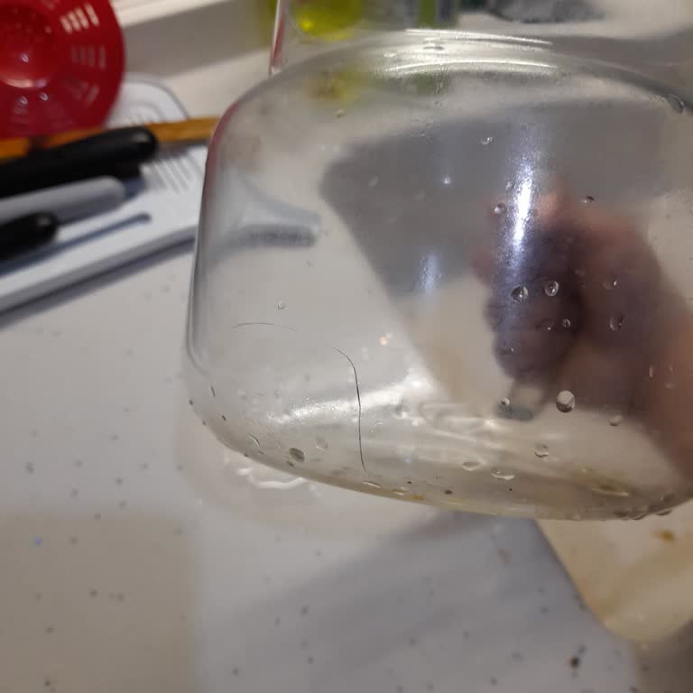 İki Kullanımda Çatlayan Cam Popcorn Kabı