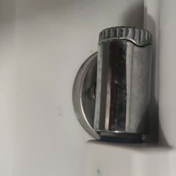 Klozet Kapak Menteşeleri Yedek Parça Bulamıyor