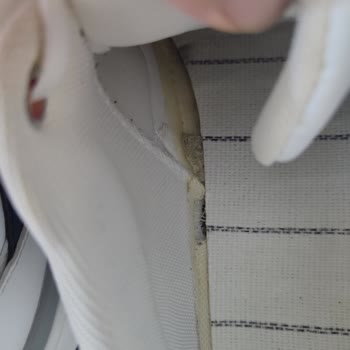 Filo Ayakkabısındaki İç Taban Çökmesi Ve Ücretsiz Değişim Talebi