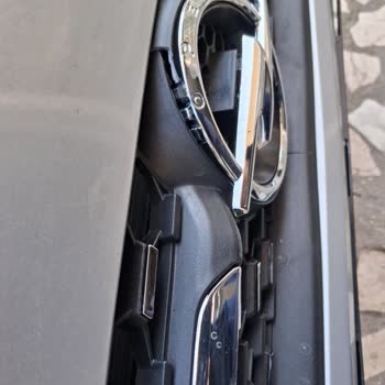 Cam Değişimi Sonrası Far Ve Yağmur Sensörleri Arızası İade Talebi