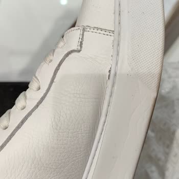 Tamer Tanca Boyası Soyulan Ayakkabı İçin İade Reddi