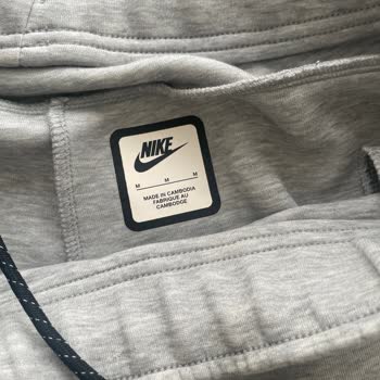 Nike Tech Eşofman Altında Tüylenme, Mağaza Kullanıcı Hatası Dedi, İade Talebi