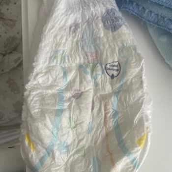 Molfix Külot Bezinin Erken Sızıntısı Bebeği Islatıyor