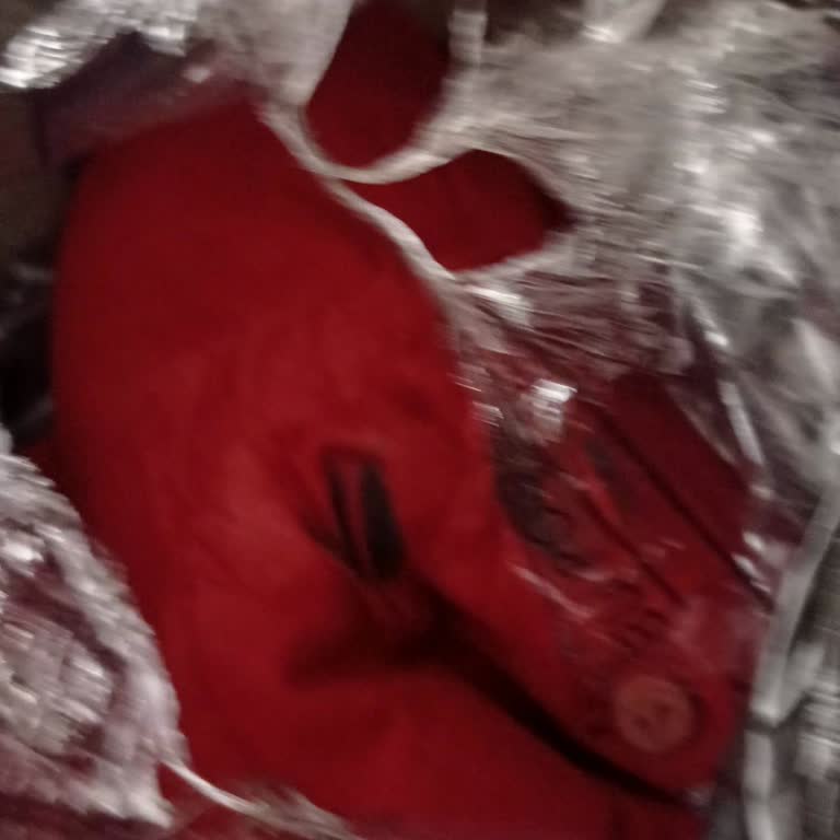 Yanmış Tunik Ve Kargo Sorumluluk Reddi İade Talebi