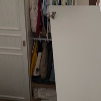 Monte Model Çocuk Gardırobunun Kapağı Düşerek Bebeği Tehlikeye Attı