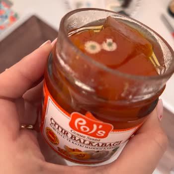 Müşteri Sağlığını Tehdit Eden Küflü Reçel Ve Şirketten Sessiz Kalma