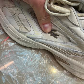 Lacoste Ayakkabısında Renk Atması Ve Dikiş Açılmaları Kabul Edilemez