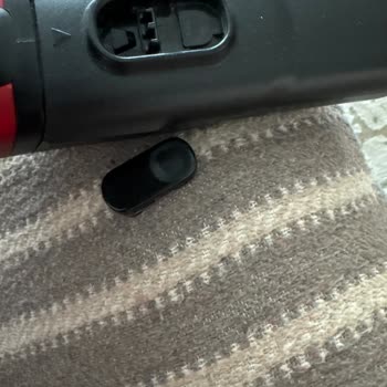 Philips Dikey Süpürge Tekrarlayan Arızalar Nedeniyle Değişim Talep Ediyor