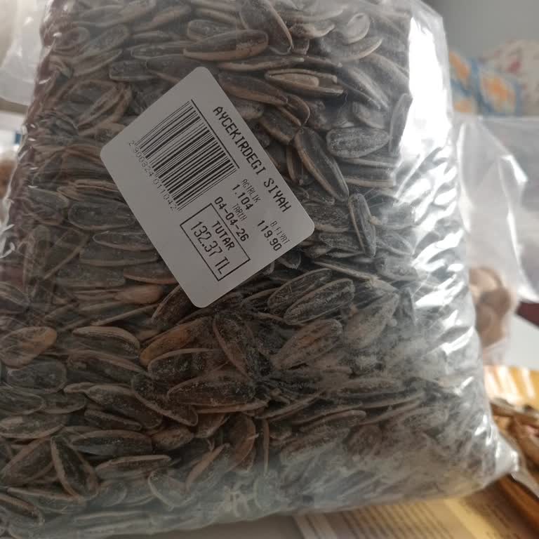 Ay Çekirdeği Bayat Ve Rutubet Kokulu Sorunu Süreklilik Gösteriyor