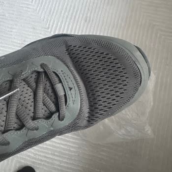 Skechers Air Ventura Cataclysm Ayakkabısında Yapıştırma Sorunu Ve Reddedilen Değişim Talebi