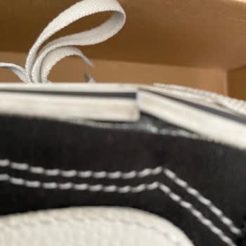 Boyner'den Aldığım Vans Ayakkabısında Hızlı Çatlak Ve Açılma İade Ve Değişim Talebi