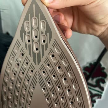 Philips Azur 800 Ütüde Çatlak Ve Kırılma, Hemen Değişim Talebi