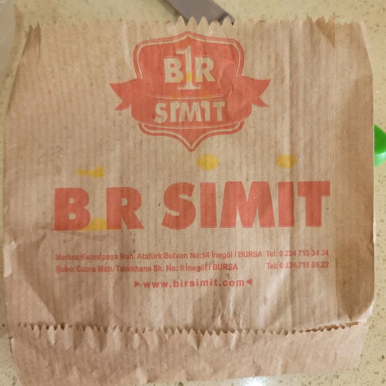 Bursa Özlüce Şubesinde Bilerek Bayat Ekmek Ve Simit Satışı