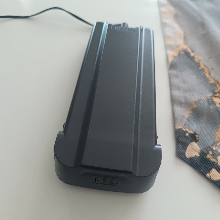 Kısa Batarya Ömrü Nedeniyle Bissell Fur Finder Pro İçin Yedek Batarya Talebi