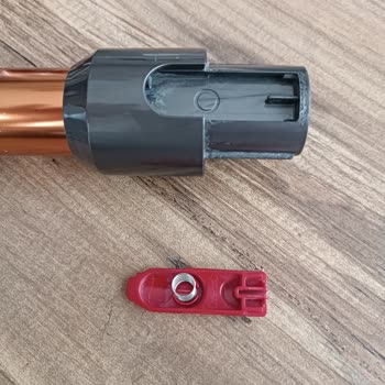 Dyson V10 Süpürge Boru Klipsinin Kırılması Ve Garanti Dışı Değişim Talebi