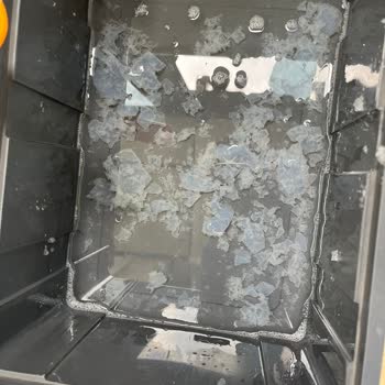 İsonem Liquid Glass Ürünün Aktifleştirme Sıvısının Kurumuş Olması