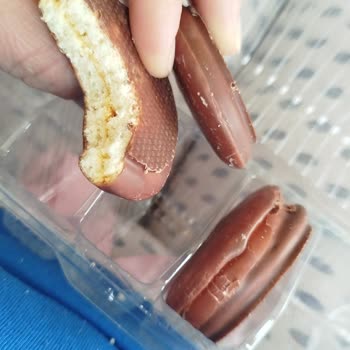 Aydın Karacasu’daki BİM Marketten Luppo Sandviç Kekte Krema Eksikliği