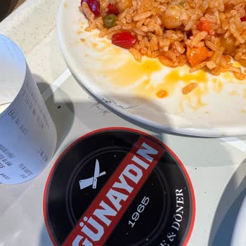 Kırık Tabağın Üzerinde Tel Kalmış Hijyen İhlali Ve Ücret İadesi Talebi