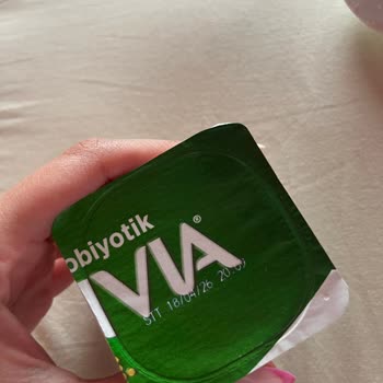 Activia Çilekli Yoğurtta Küf: Sağlık Riski