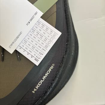 Yapıştırıcı İzleri Ve Hatalı Adidas Ultraboost 5 Ayakkabısı İçin İade Talebi