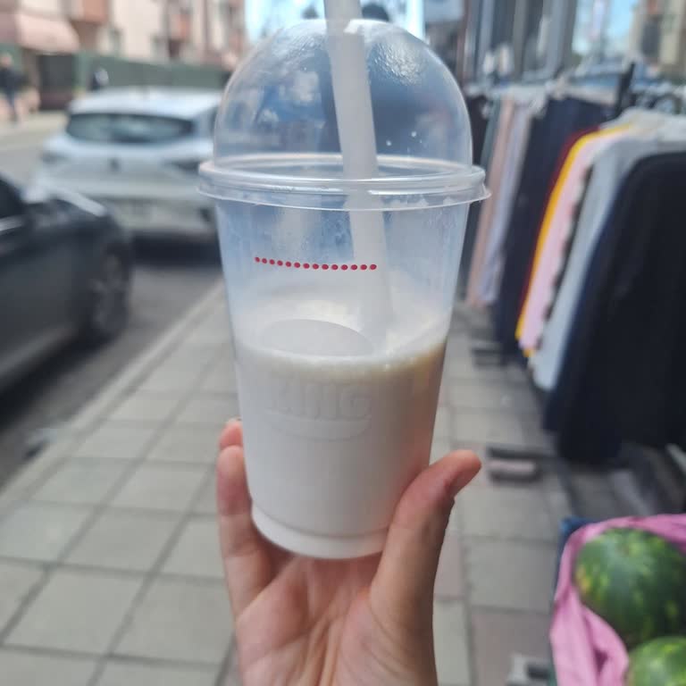 Burger King Çorlu Şubesinde Milkshake Azlığı Ve Ücret Aşımı Mağduriyet Yaratıyor