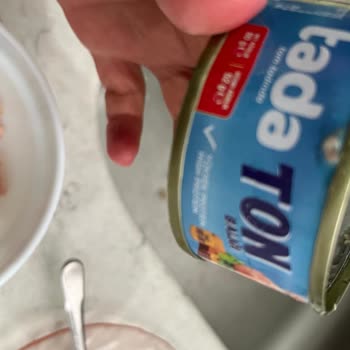 Migros’ta Tada Ton Balığında Kara Sinek Görülmesi Sağlık Endişesi Yaratıyor