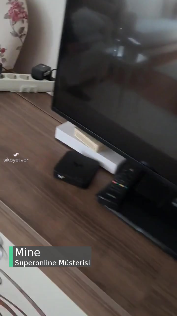 Superonline TV Kutusu Ellerinde Yokmuş! videonun kapak resmi