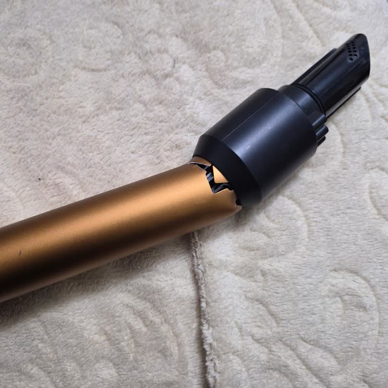 Dyson V16 Piston Animal Süpürge Boru Başlığı Kısa Sürede Kırıldı Ve Garanti Reddi