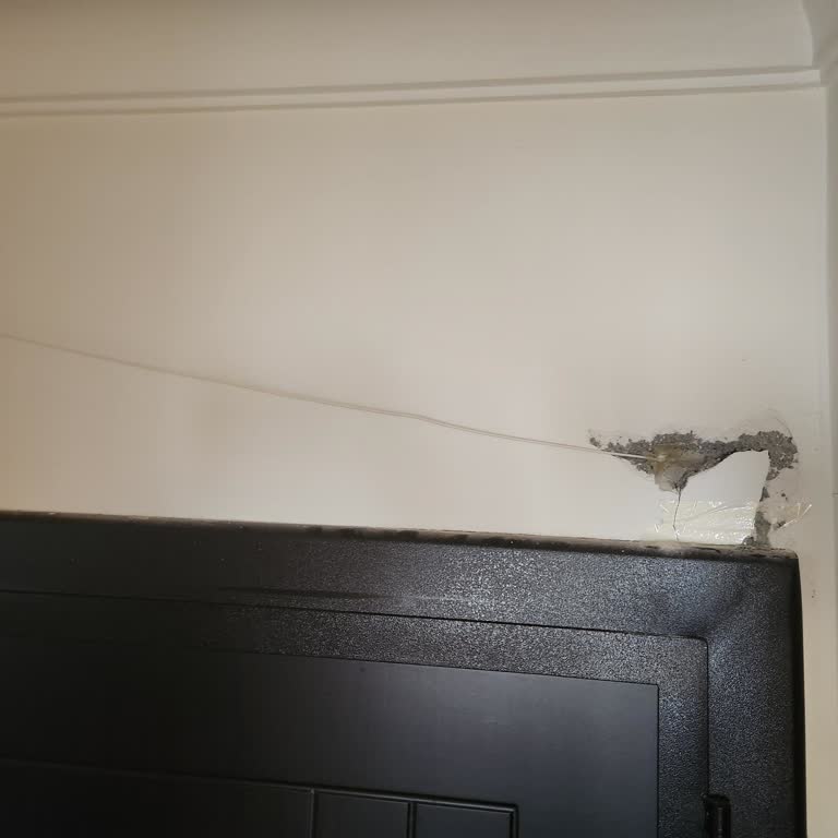 Çeşme'de Fiber Kurulumunda Duvar Patlaması Ve Tazminat Talebi