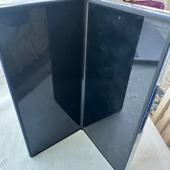 Garanti Kapsamı Dışında Söylenen Katlanabilir Telefon Arızası Ve Para İadesi Talebi